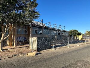 El menguante pabellón deportivo de Costacabana