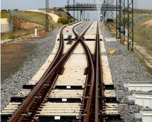 El calendario del AVE a Almería vuelve a descarrilar: una nueva licitación terminará a finales de 2029