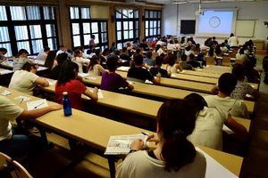 La PAU en Almería: El examen más vigilado de la historia