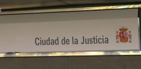Giro en el 'caso Mascarillas' de Almería: un contratista clave alega que hacer negocios con la institución le dejó pérdidas