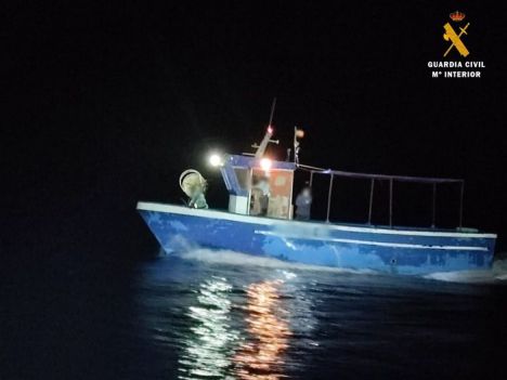 La defensa de los océanos contra la pesca ilegal comienza en Almería