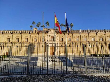 Comienza una legislatura en la que Almería renueva la mitad de sus parlamentarios