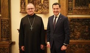 Moreno destaca la conexión entre Andalucía y Cataluña en un evento cultural