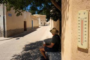 Almería se derretirá bajo un calor extremo de hasta 45 grados