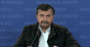Toni Martín: María Jesús Montero ha quedado para ser la "oscarpuente" de Andalucía