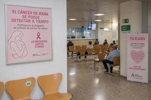 El sobreseimiento judicial de los cribados de cáncer salpica la agenda política en Almería