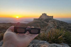 Guía definitiva para ver el eclipse total en Almería