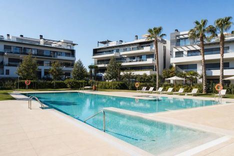 El precio de un piso con piscina en Almería se encarece un 56%