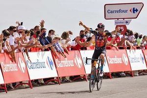 La Vuelta pasó por Almería: lo que deja y lo que cuesta