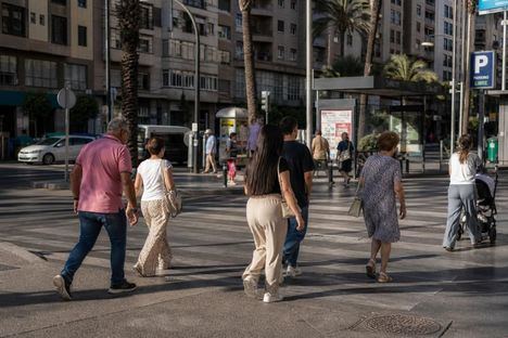 DGT lanza campaña de protección al peatón en Almería