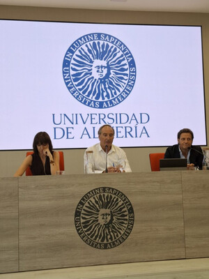 Vícar participa en las II Jornadas de Movilidad de la UAL