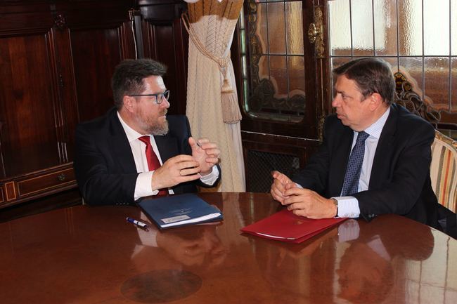 Primer encuentro 'agrario' entre Junta y Ministerio