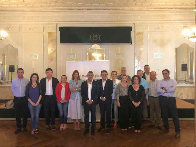 La mesa de expertos de Empleo y Educación del Plan Estratégico Local Almería 2030 diseña su planificación de trabajo