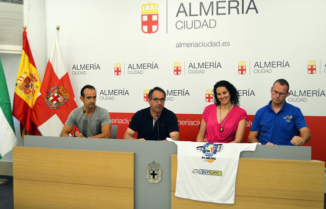 AVG 2008 de voleibol ficha a Marisa Fernández como entrenadora y jugadora en el equipo en la Superliga 2