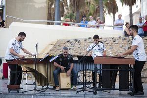 La OCAL sorprende con un fantástico concierto de percusión en la Rambla