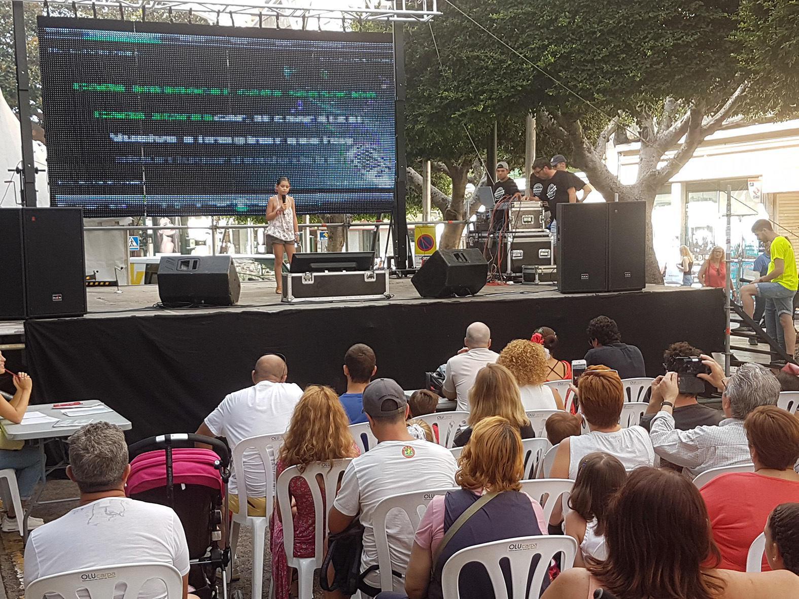 Los más pequeños dan el ‘do de pecho’ en el concurso de karaoke infantil de #AlmeriaEnFeria