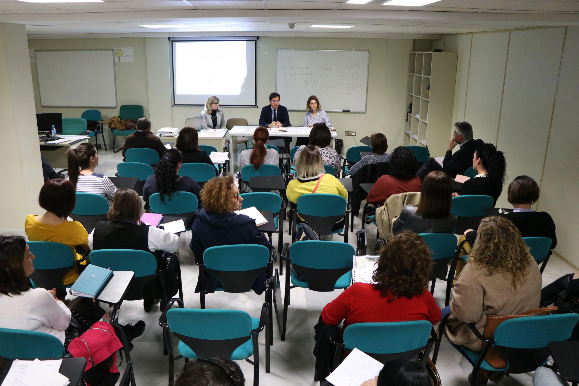 Las AMPA de El Ejido analizan la situación educativa del municipio