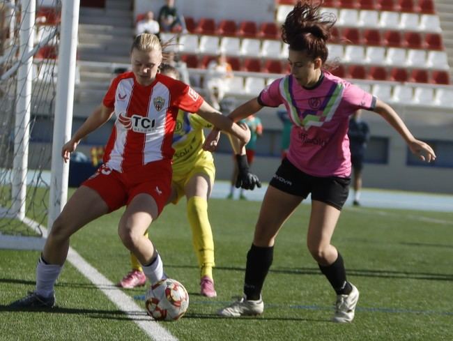Almería despide la temporada con orgullo y lecciones aprendidas