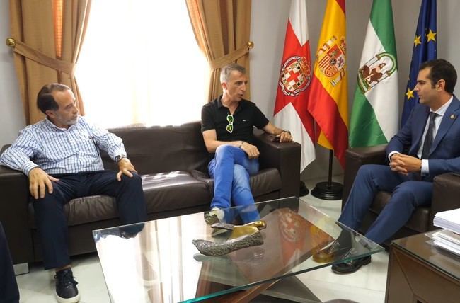 El ex árbitro David Fernández Borbalán será Hijo Predilecto de la Ciudad de Almería