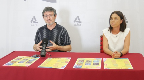 El alcalde de Adra pide 'responsabilidad' para disfrutar de la programación del verano