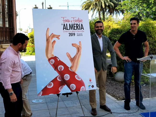 Un cartel de feria con lunares muy almerienses