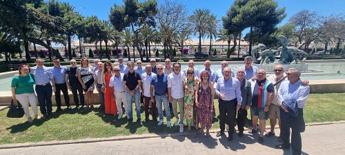 La Autoridad Portuaria de Almería homenajea a ocho jubilados