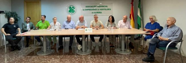 Ashal y Almería Centro exigen finalizar obras del Paseo el 10 de julio