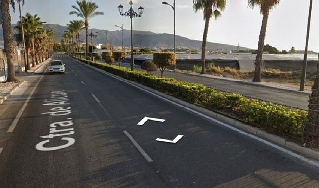 Ciclista fallece tras ser atropellado en Roquetas de Mar