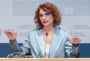 Montero: "No se entendería que Moreno se opusiera a una condonación" de la deuda andaluza