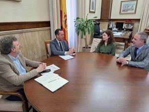 Almería, hogar de más de 17.000 británicos, refuerza la cooperación consular