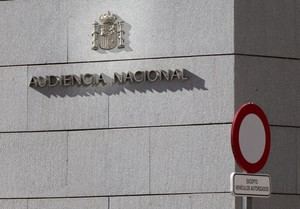 Intervenciones a exjefe de la UDEF revelan lujos y armas