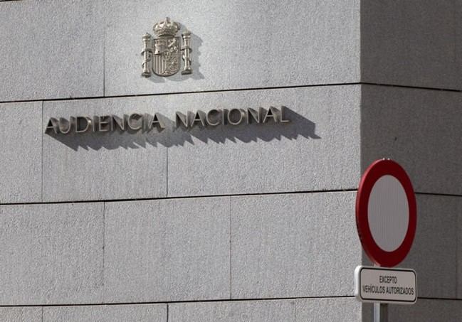 Intervenciones a exjefe de la UDEF revelan lujos y armas