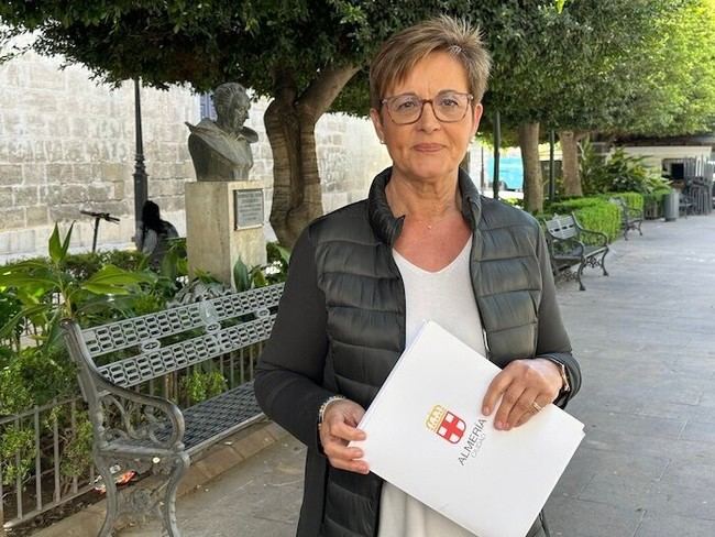 PSOE exige el cese de la concejala de Comercio en Almería por perder fondos europeos