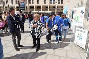 El Ejido se ilumina de azul por el Día Mundial del Autismo