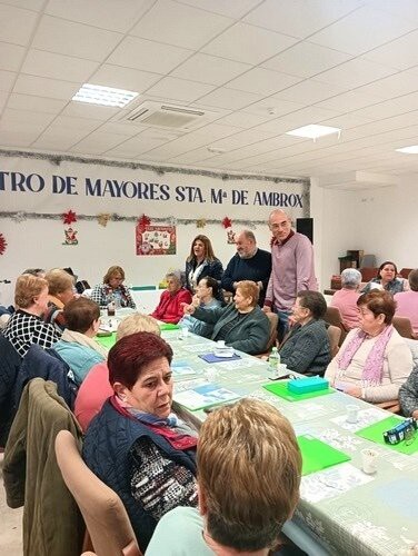 Dalías ofrece formación digital gratuita para mayores de 65 años