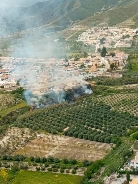 Controlado el incendio en Los Torres, Arboleas, sin peligro para la población