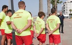 Adra busca socorristas para las playas este verano