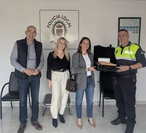 Albox se convierte en un municipio cardioprotegido con la instalación de cuatro desfibriladores