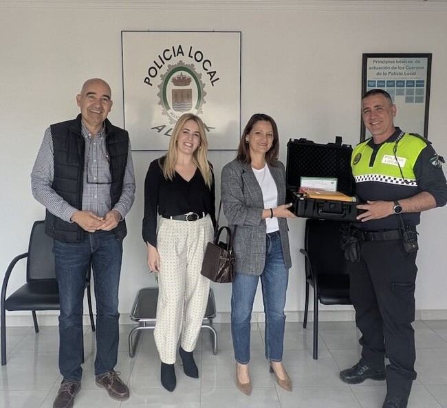 Albox se convierte en un municipio cardioprotegido con la instalación de cuatro desfibriladores