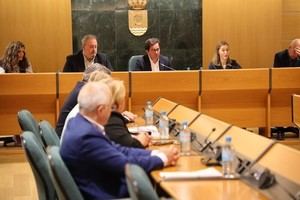 El Ejido convoca Pleno urgente para agilizar servicios de playa este verano