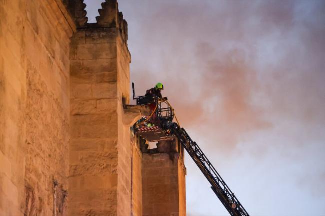 Moreno expresa su preocupación tras el incendio en la Mezquita de Córdoba