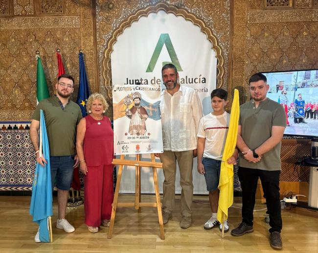 La Junta de Andalucía patrocina la representación de Moros y cristianos de Laroya