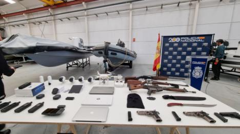 Golpe letal a las redes mafiosas del litoral con veinticuatro detenidos en Almería