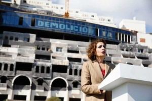 Montero exige a la Junta el derribo inmediato del Algarrobico tras anularse la licencia