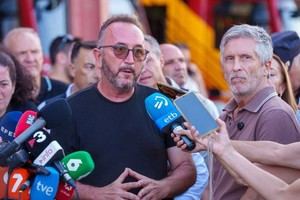 La Guardia Civil busca víctimas del incendio en Bédar