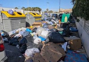 PSOE pide a Amat que evite la huelga de basuras en Roquetas