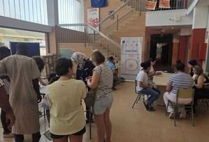Ayuda a 120 familias de Vícar en matriculación escolar