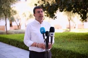 Moreno debe rendir cuentas sobre el incendio en Almería, según el PSOE