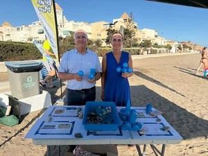 Campaña en Almerimar para limpiar el fondo marino