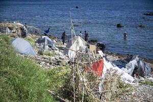 Detienen a tres inmigrantes por agredir a un guardia civil en Ceuta
